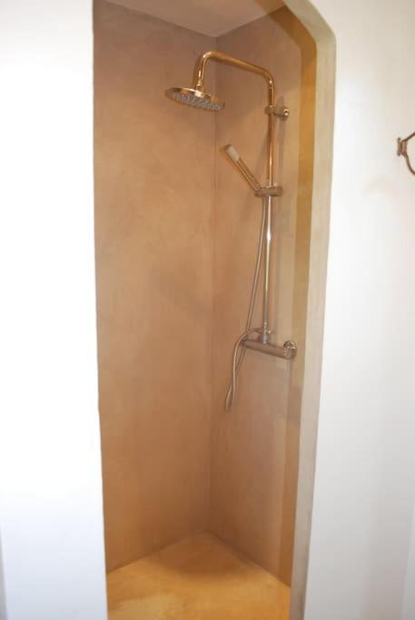 Le Cabanon Tendance Du Luberon Mérindol Exteriör bild