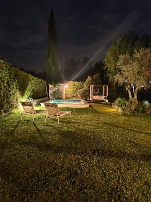 Le Cabanon Tendance Du Luberon Mérindol Exteriör bild